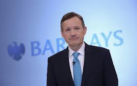 CEO Antony Jenkins i Barclays Bank kan gå på en smell som følge av fallende oljepris(Foto: barclays)