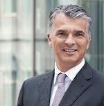 Banksjef Sergio Ermotti i  sveitsiske UBS er en av oljefondets favoritter(Foto:USB AG)