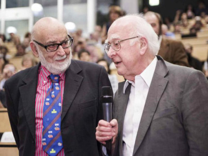 Francois Englert og Peter Higgs mottok i 2013 nobelprisen i fysikk for sin teori om Higgs-partikkelen. (Foto: CERN)