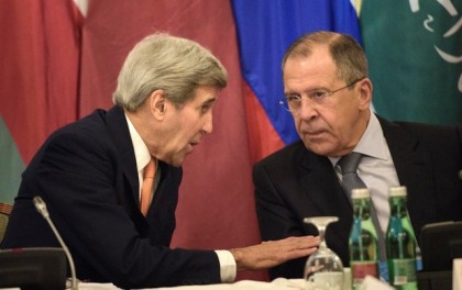 Secretary of Foreign AmericanAffairs JohnKerru ( Left) is spekaing ith the Russian Minister of Foreign Affairs Lavrov in Vienna( Photo: Ap)
