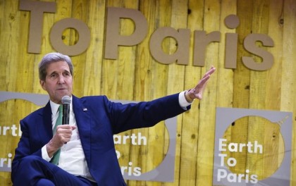 John Kerry American Foreign Minister has arrived in Paris to defend the american view on Pollution( Photo: Associated Press)