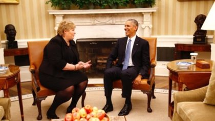 Statsminister Erna Solberg i samtale med president Barrack Obama i Washington( Foto: Regjeringen)