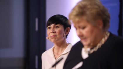 Forsvarsminister Ine Marie Eriksen Søreide legger frem forsvarets langtidsplan sammen med statsminister Erna Solberg( Foto: Regjeringen)