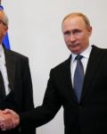ladiimir Putin welcoms EU-leader  Jean-Claude Junker to St. Petersburg june 16 and 17 to discuss  economy(Photo: Ap)