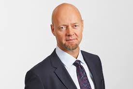 Direktør Yngve Slyngstad i Norges Bank er blitt stor og mektig i svensk næringsliv( Foto: Norges Bank)