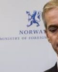 Partileder Jonas Gahr Støre  kan få uventet svensk økonomisk hjelp( Foto: Regjeringen/ OECD i Paris)