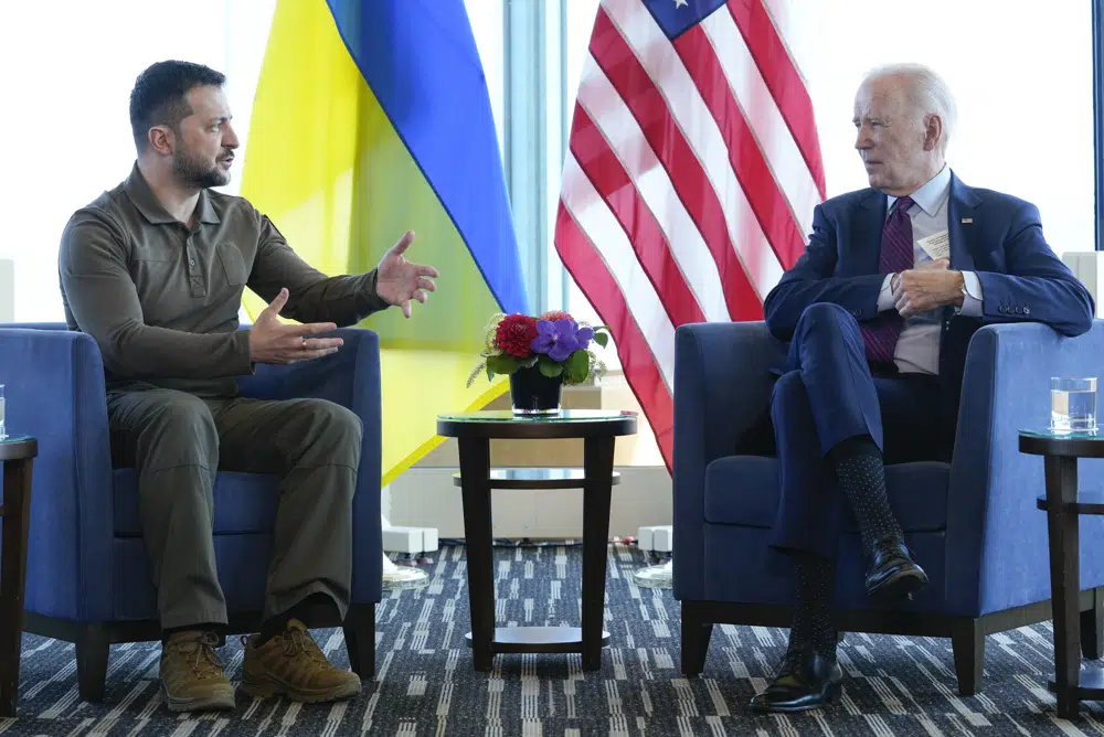 Ukraina i fokus når Zelenskyy møter G7 og Russland hevder omstridte gevinster