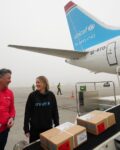 Norwegian fornyer partnerskap med UNICEF og flyr nødhjelp til Sierra Leone